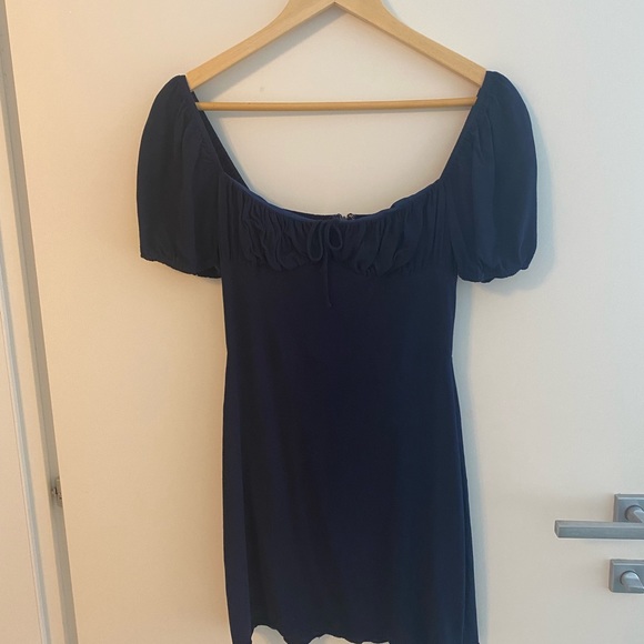 Aritzia Dress - Picture 4 of 7